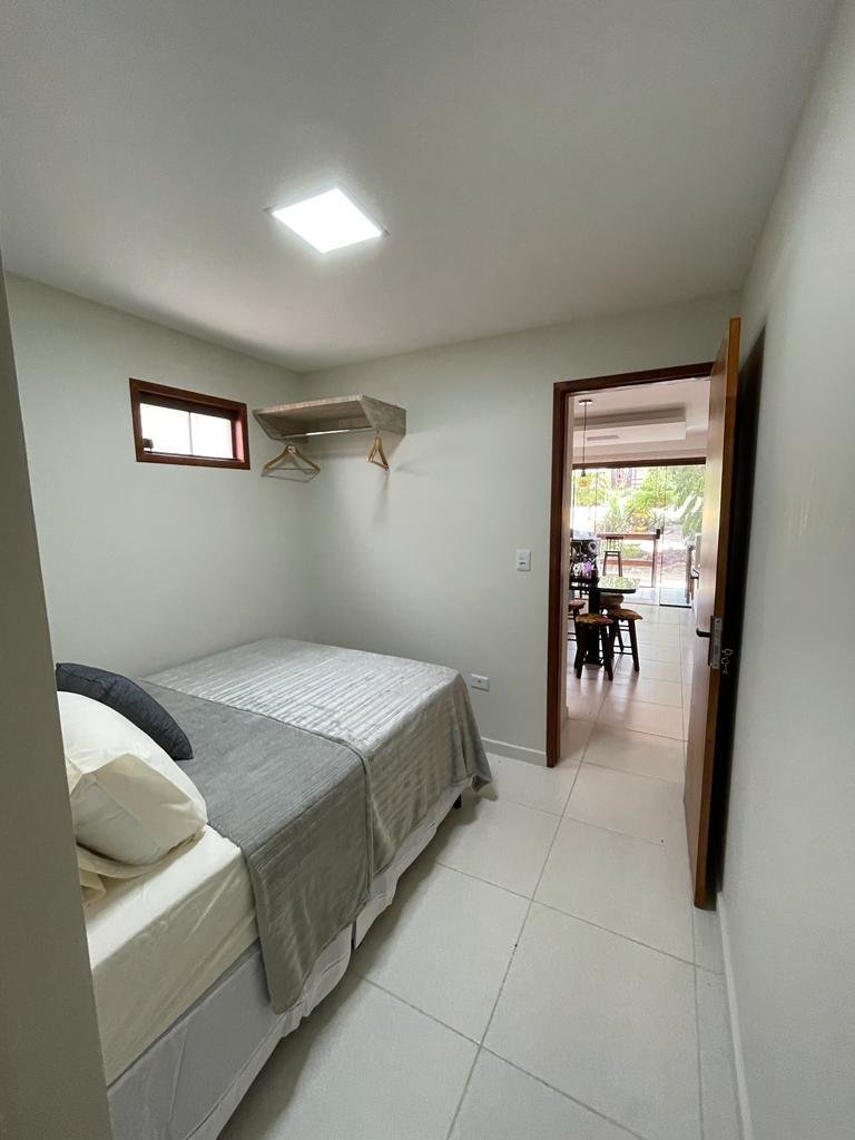 Quarto com cama de casal